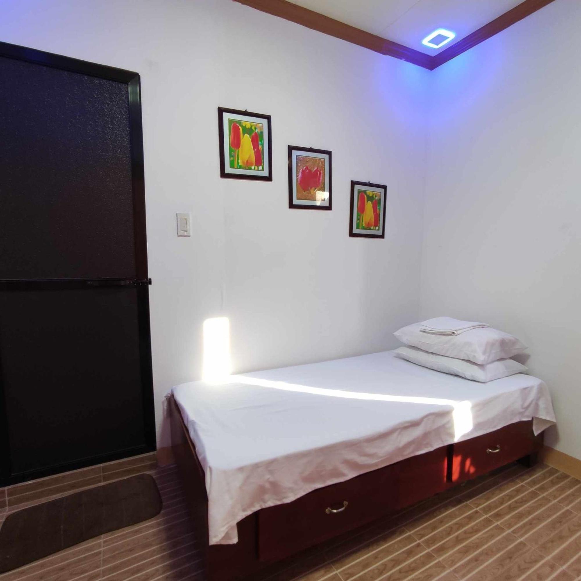 Zia Homestay Burgos  Zimmer foto